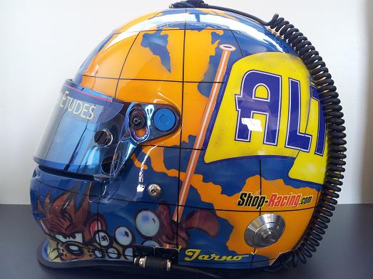 Casque pilote &eacute;quip&eacute; - Shop-Racing